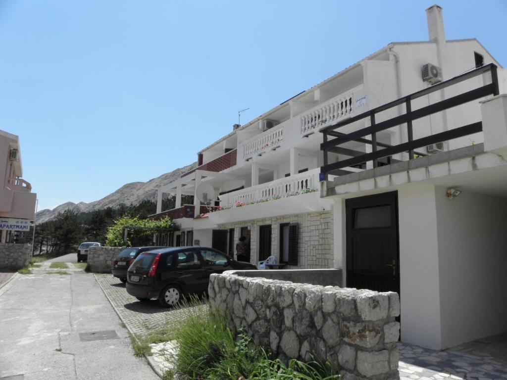 Apartments Milan In Baska Exterior foto