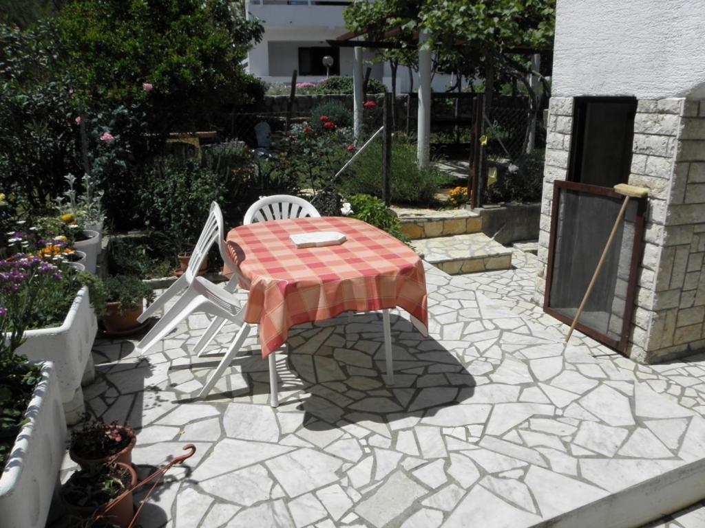 Apartments Milan In Baska Exterior foto