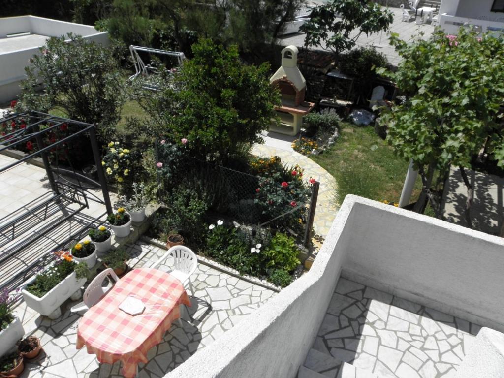 Apartments Milan In Baska Exterior foto