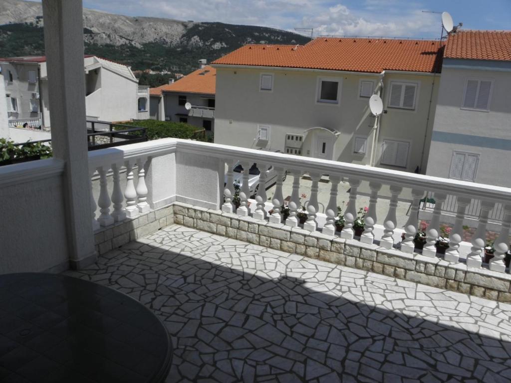 Apartments Milan In Baska Exterior foto