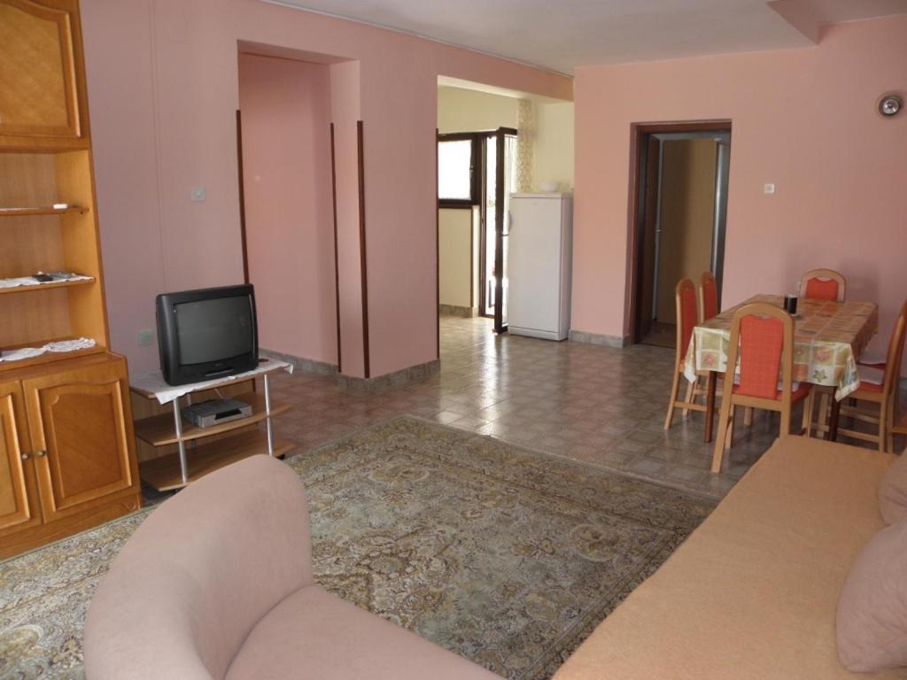 Apartments Milan In Baska Exterior foto
