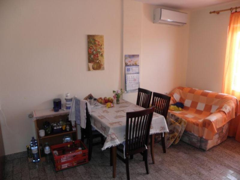 Apartments Milan In Baska Exterior foto